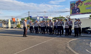 Wujudkan-Pagi-Kondusif,-Satlantas-Polres-Sikka--Polda-NTT-Intensifkan-Pengaturan-Lalu-Lintas