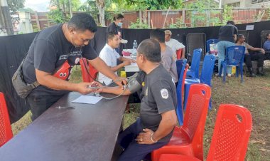 Aksi-Kemanusiaan-Polres-Sikka-Polda-NTT,-Donor-Darah-di-HUT-PMI-ke-80