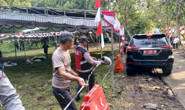 Sambut-Agenda-Nasional,-Satuan-Samapta-Polres-Sikka-Polda-NTT-Lakukan-Gladi-Bersih-di-Desa-Koangpopot