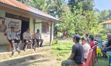 Warga-Desa-Du-Apresiasi-Jumat-Curhat-Polsek-Lela-Polres-Sikka-:-Aspirasi-Didengar,-Solusi-Diberi