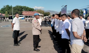 Polres-Sikka--Polda-NTT-Gelar-Apel-Fungsi,-Personel-Diingatkan-Taat-Aturan-dan-Etika