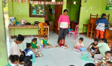 “Program-Makan-Bergizi-Gratis-di-Sikka-Disambut-Antusias,-Penyaluran-Berjalan-Aman-dan-Lancar”