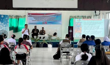 “Kasat-Resnarkoba-Polres-Sikka-Polda-NTT-Ajak-Mahasiswa-Jadi-Pelopor-Generasi-Anti-Narkoba-dan-Anti-Seks-Bebas”