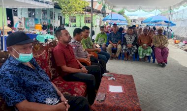 Sentuhan-Humanis-Bhabinkamtibmas-Polsek-Alok-Polres-Sikka-Warnai-Festival-Pemana-Bahari-2025