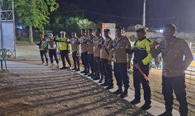 Pengamanan-Ketat-Polres-Sikka-Polda-NTT,-Turnamen-Voli-Bupati-Cup-I-2025-Berjalan-Kondusif