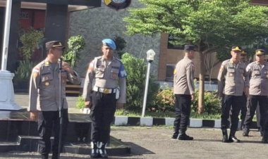 Propam-Awasi,-Kabag-SDM-Bicara:-Apel-Pagi-Polres-Sikka-Sarat-Pesan-Disiplin-dan-Tanggung-Jawab