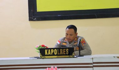 Anev-Mingguan-Polres-Sikka-Polda-NTT-Bahas-Evaluasi-Kinerja-Oktober–November-2025