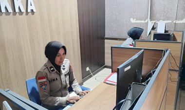 “Respons-Cepat-Jadi-Prioritas,-Polres-Sikka-Polda-NTT-Pastikan-Call-Centre-110-Aktif-Sepanjang-Hari”
