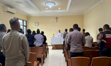 Binroh-Lintas-Agama,-Komitmen-Polres-Sikka-Polda-NTT-Bangun-SDM-Polri-yang-Beriman-dan-Berintegritas