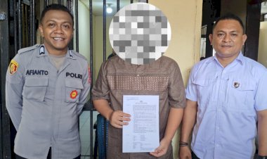 Satpolairud-Polres-Sikka-Polda-NTT-Tuntaskan-Kasus-Perburuan-Penyu,-Tersangka-Resmi-Dilimpahkan-ke-Jaksa