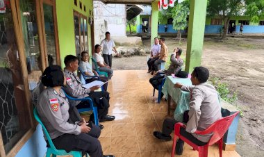 Polres-Sikka-Polda-NTT-Hadir-di-Sekolah,-Guru-Diajak-Jadi-Mitra-Strategis-Jaga-Kamtibmas