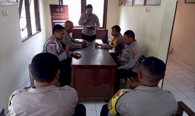 Iman-Kuat,-Tugas-Bermartabat:-Polsek-Lela-Polres-Sikka-Gelar-Pembinaan-Rohani-Personel