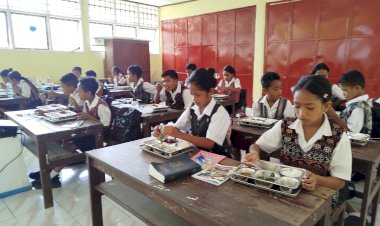 Dari-Dapur-Gizi-ke-Ruang-Kelas:-Makan-Bergizi-Gratis-Menopang-Masa-Depan-Anak-Sikka