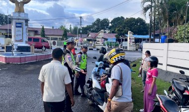 Tekan-Pelanggaran-dan-Laka-Lantas,-Polres-Sikka-Polda-NTT-Gelar-Penertiban-Ranmor-Terpadu