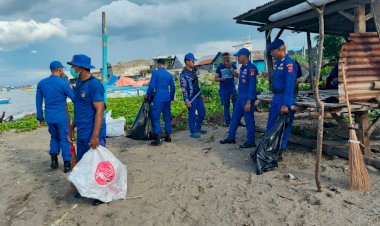 Instruksi-Ditindaklanjuti,-Satpolairud-Polres-Sikka-Polda-NTT-Perkuat-Kepedulian-Lingkungan-Pesisir