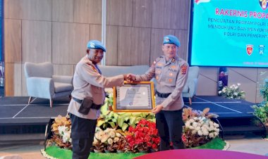 Propam-Polres-Sikka-Polda-NTT-Raih-Peringkat-I-Penyelesaian-Perkara-Kode-Etik-Terbanyak-se-Jajaran-Polda-NTT