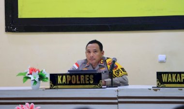 Konsolidasi-Internal-Polres-Sikka:-Kapolres-Pimpin-Anev-untuk-Perkuat-Kinerja-dan-Pengamanan-Wilayah