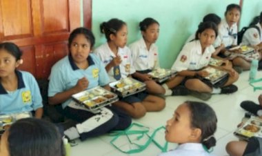 “MBG-Sikka-Berjalan-Serentak,-43-Ribu-Lebih-Porsi-Mengalir-ke-Sekolah-dan-Posyandu”
