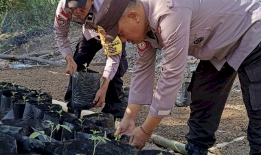 “Polsubsektor-Nebe-Polsek-Waigete-Polres-Sikka-Tak-Sekadar-Jaga-Kamtibmas,-Kini-Bergerak-Wujudkan-Ketahanan-Pangan-Presiden”