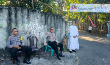 Ribuan-Umat-Padati-Ritapiret,-Kapolsek-Nita-Pimpin-Langsung-Pengamanan-Pentahbisan-16-Diakon