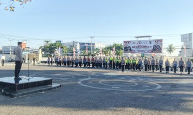 Kapolres-Sikka-Ingatkan-Personel:-Di-Balik-Kesuksesanmu-Ada-Doa-Istri-dan-Anak,-Jangan-Nodai-Kehormatan-Keluarga-demi-Nafsu-Sesaat