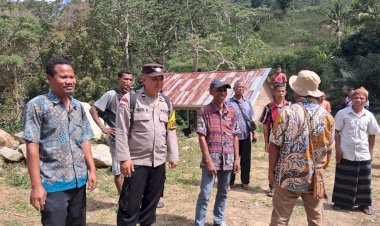 Pastikan-Situasi-Kondusif,-Polsek-Paga-Polres-Sikka-Hadir-dalam-Pengukuran-Bidang-Tanah-Aset-Pemerintah