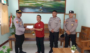 Polres-Sikka-Wujudkan-Kepedulian-Lintas-Iman,-Gereja-Oekumene-Salurkan-Bantuan-untuk-Pembangunan-Gereja-Paga