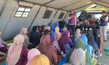 “Merawat-Luka-yang-Tak-Terlihat:-Polres-Sikka-dan-Psikologi-Polda-NTT-Pulihkan-Trauma-Pengungsi-Gempa”