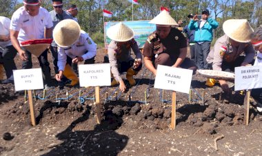 Polda-NTT-Dorong-Ketahanan-Pangan-melalui-Penanaman-Bawang-Putih-Serentak