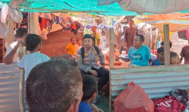 Polres-Sikka-Tembus-Wilayah-Terisolir-Palue,-Bantuan-Gempa-Terus-Mengalir-ke-Warga-Terdampak