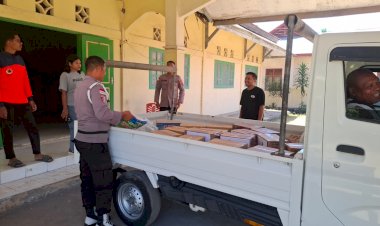 Bantuan-Logistik-Terus-Mengalir-ke-Sikka,-Polres-Sikka-Kawal-Distribusi-untuk-Warga-Terdampak-Gempa