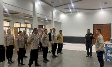 Dua-Kendaraan-Bergerak,-Bantuan-Logistik-Polres-Sikka-Menyasar-Empat-Wilayah