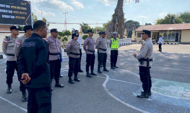 Apel-Serentak-di-Semua-Titik-Posko,-Polres-Sikka-Pastikan-Personel-Siap-Siaga-dan-Siap-Bergerak”