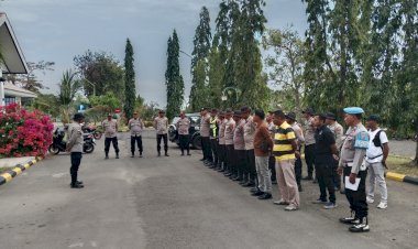 Polres-Sikka-Perkuat-Pengamanan-Distribusi-Bantuan-Gempa-Flores,-Personel-Tetap-Siaga-di-Posko-Strategis