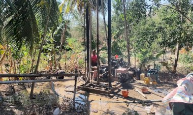 Menjawab-Kebutuhan-Air-Warga,-Bantuan-Sumur-Bor-Kapolda-NTT-Dikerjakan-di-Nangalimang-Sikka