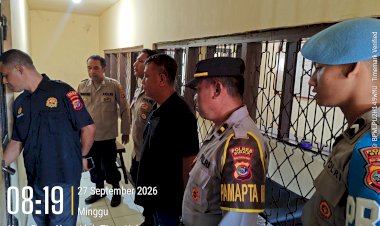 Pastikan-Tugas-Berjalan-Optimal,-Pawas-Polres-Sikka-Periksa-Personel-dan-Ruang-Tahanan