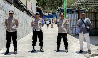 Rangkaian-Devosan-Kerahiman-Ilahi-Dikawal-Polsek-Paga-Polres-Sikka,-1.300-Umat-Jalani-Kegiatan-dengan-Aman