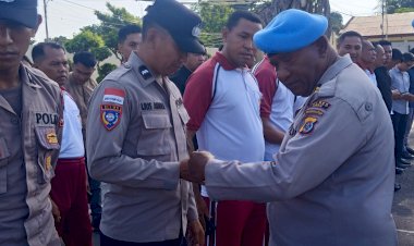Disiplin-Dikuatkan,-Soliditas-Diperkokoh:-Polres-Sikka-Bergerak-Bersama-dalam-Apel-hingga-Kerja-Bakti