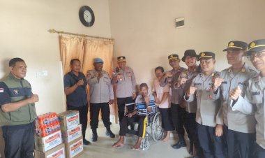 “Seragam-Boleh-Dilepas,-Pengabdian-Tetap-Dikenang:-Polres-Sikka-Peduli-Para-Purnawirawan-Polri”