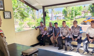Perkuat-Keimanan-dan-Integritas,-Polres-Sikka-Laksanakan-Pembinaan-Rohani-Lintas-Agama-bagi-Personel