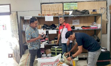 Cegah-Narkoba-Menyusup-Lewat-Paket-Kiriman,-Satresnarkoba-Polres-Sikka-Tingkatkan-Pengawasan