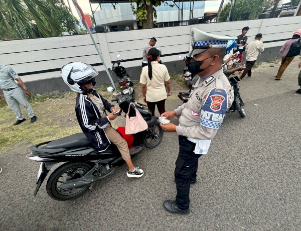 Satlantas Polres Sikka Polda NTT dan Dishub Gencar Tertibkan Pelanggar Lalu Lintas, Warga Mulai Sadar Keselamatan Jalan