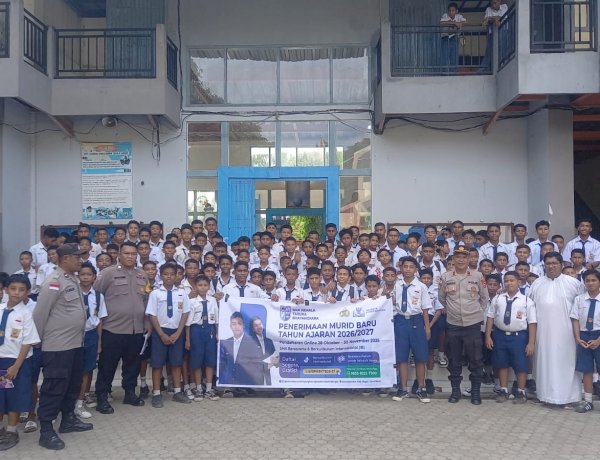 Polsek Alok Polres Sikka Kenalkan SMA Kemala Taruna Bhayangkara: Sekolah Gratis Berjiwa Polisi untuk Generasi Muda