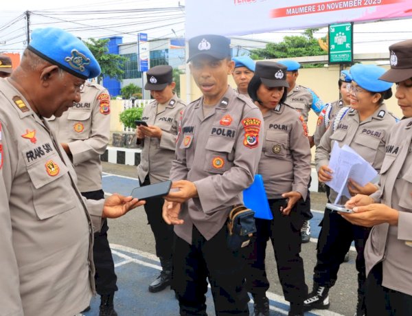 Propam Polres Sikka Polda NTT Awasi Kedisiplinan dan Integritas Personel Saat Apel Fungsi Rutin