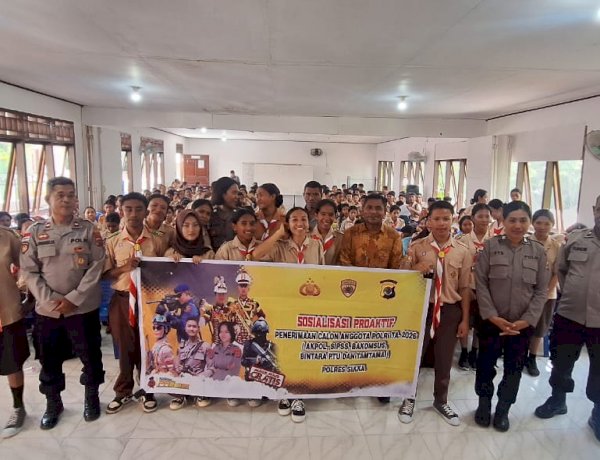 Polsek Alok Polres Sikka Polda NTT Tanamkan Semangat BETAH Lewat Sosialisasi Rekrutmen Polri di SMAK Malthida