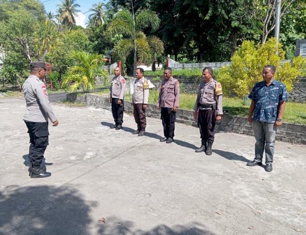 Satu Angkatan Satu Komando: Bintara 2004 Pimpin Irama Apel Pagi Polsek Lela