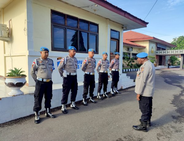 Propam Polres Sikka Polda NTT Tingkatkan Pengawasan Internal, Personel Diminta Jaga Integritas Dalam Apel Fungsi