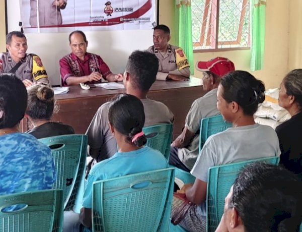 Polres Sikka Polda NTT Gelar Jumat Curhat Serentak di Dua Kecamatan: Warga Sampaikan Keluhan Jelang Nataru, Polisi Pertebal Patroli dan Pelayanan