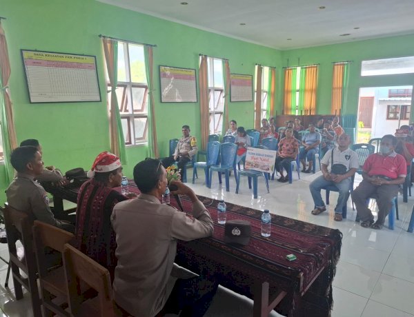 Jelang Natal dan Tahun Baru, Sat Binmas Polres  Sikka Polda NTT Perkuat Kamtibmas Lewat Jum’at Curhat