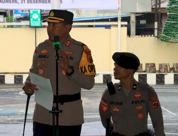 Polres Sikka Polda NTT Gelar Apel Akbar, TNI–Polri Siaga Penuh Amankan Tutup Tahun 2025 dan Malam Tahun Baru 2026
